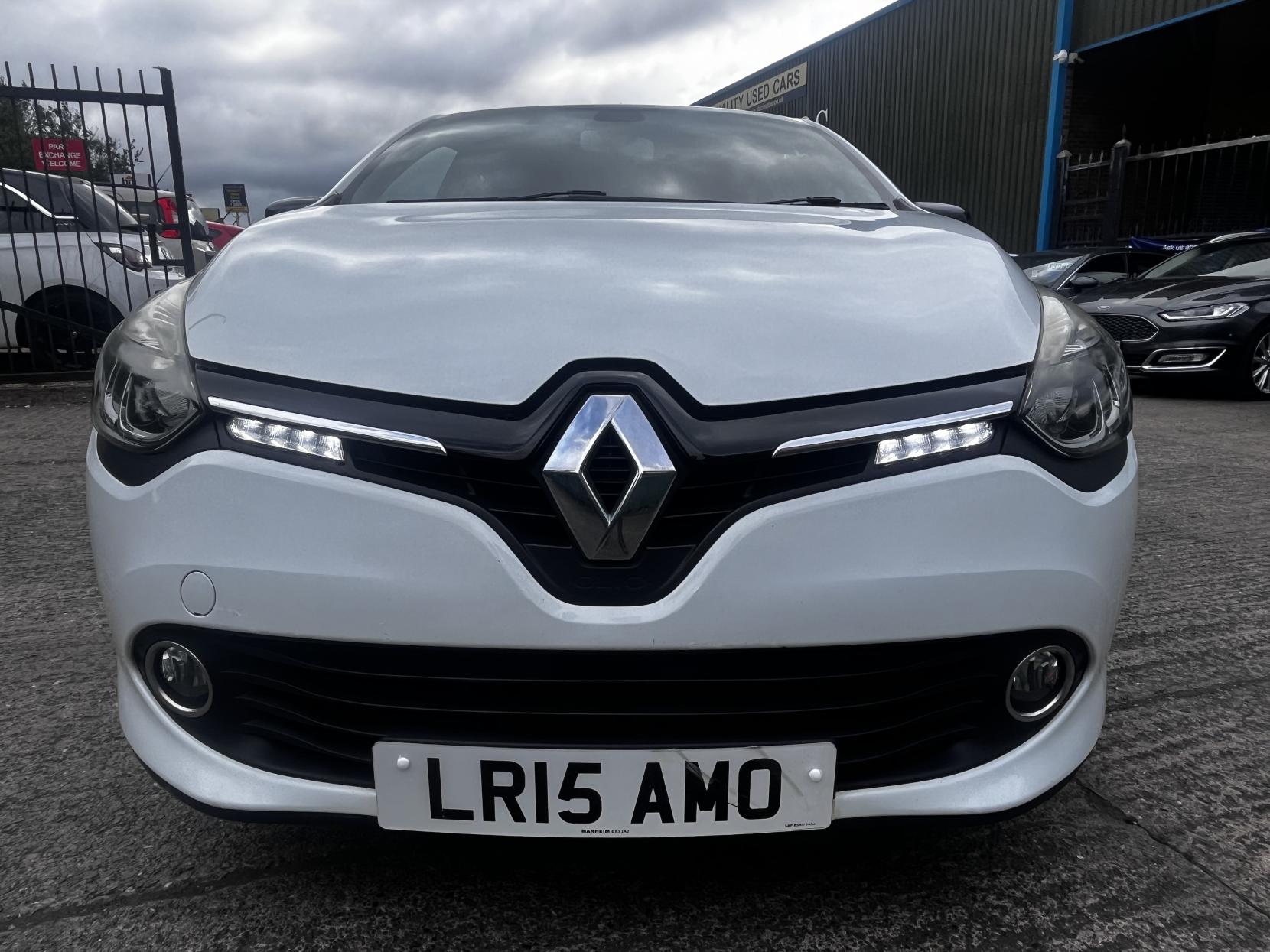 Renault Clio 0.9 TCe Dynamique S MediaNav Hatchback 5dr Petrol Manual Euro 5 (s/s) (90 ps)