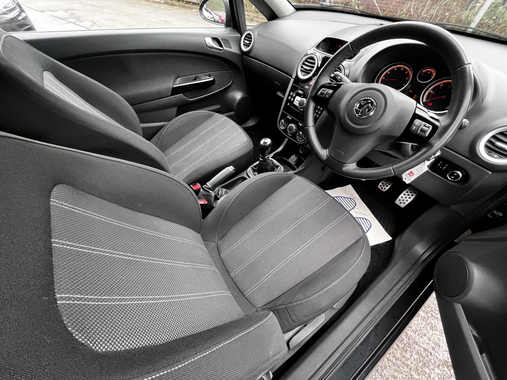 Vauxhall Corsa 1.2 16V Limited Edition Hatchback 3dr Petrol Manual Euro 5 (85 ps)