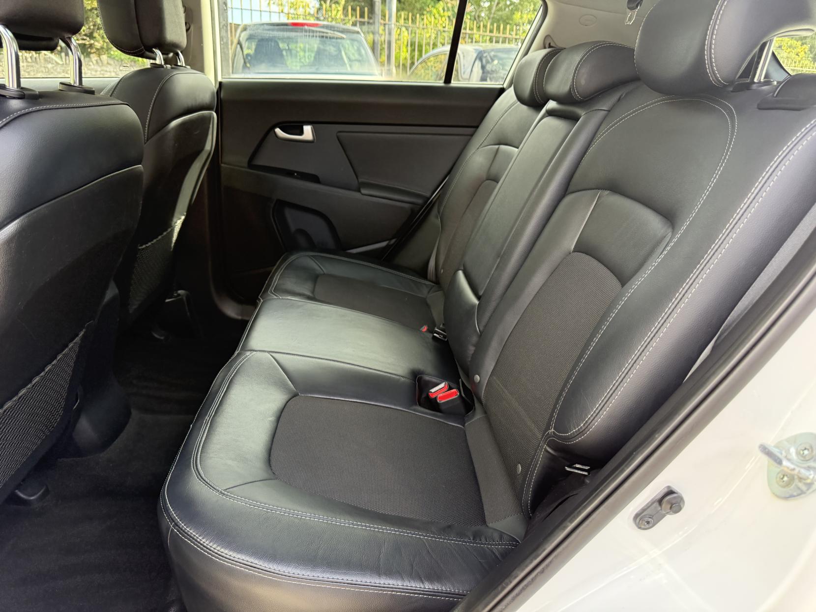 Kia Sportage 1.6 GDi EcoDynamics 2 SUV 5dr Petrol Manual 2WD Euro 5 (s/s) (133 bhp)