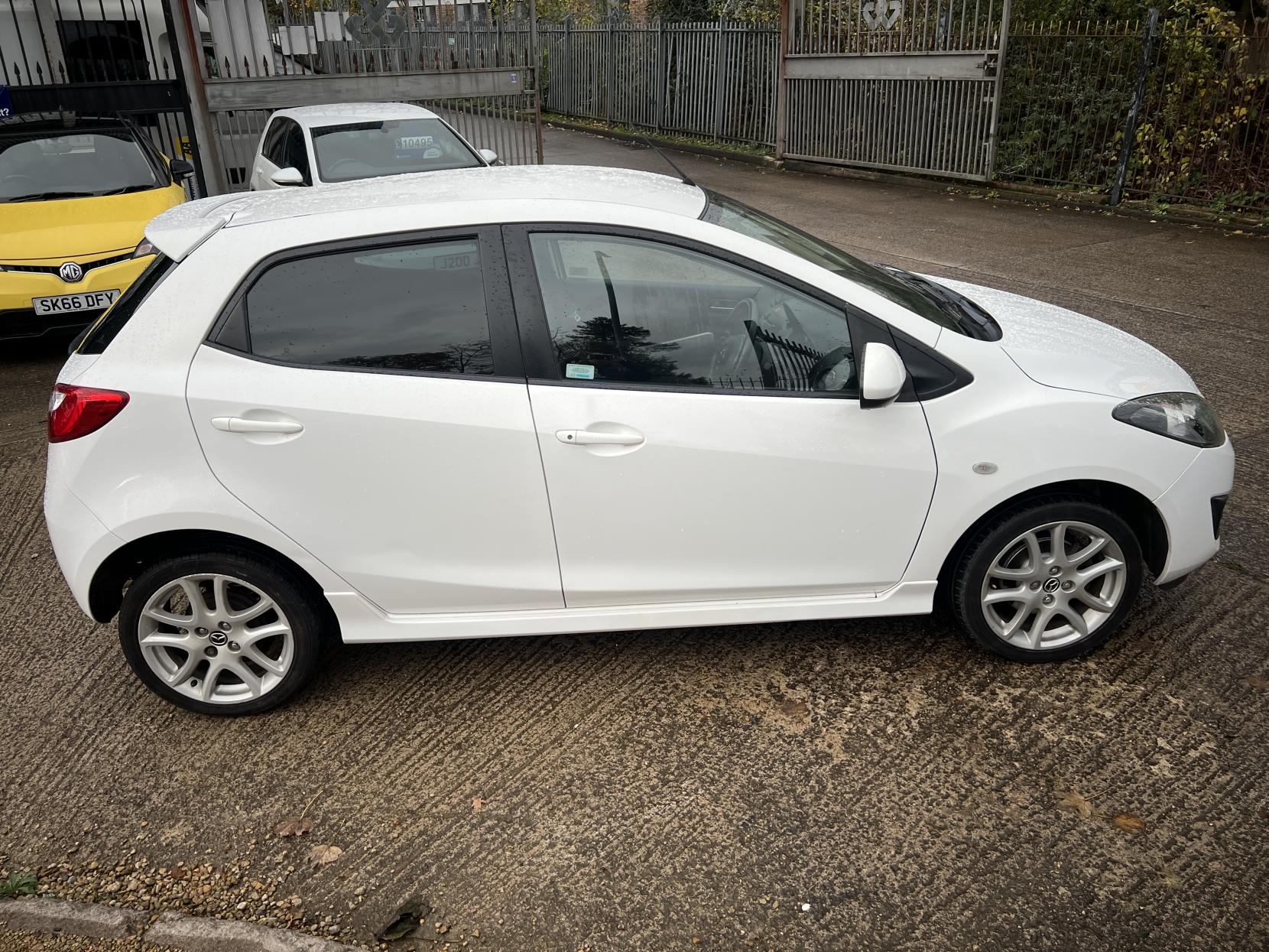 Mazda Mazda2 1.3 Tamura Hatchback 5dr Petrol Manual Euro 5 (84 ps)