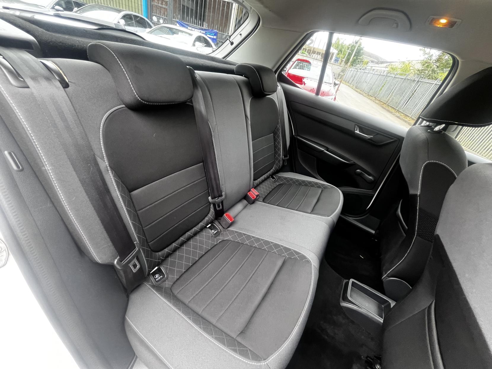 Skoda Fabia 1.0 SE Hatchback 5dr Petrol Manual Euro 6 (s/s) (75 ps)
