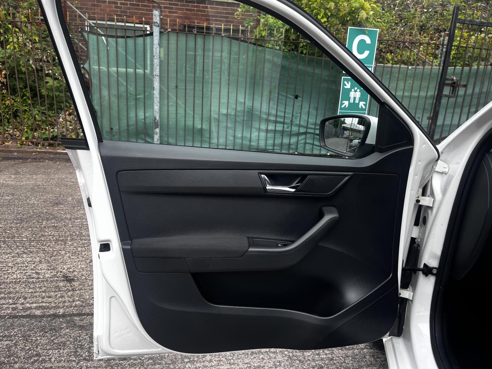 Skoda Fabia 1.0 SE Hatchback 5dr Petrol Manual Euro 6 (s/s) (75 ps)