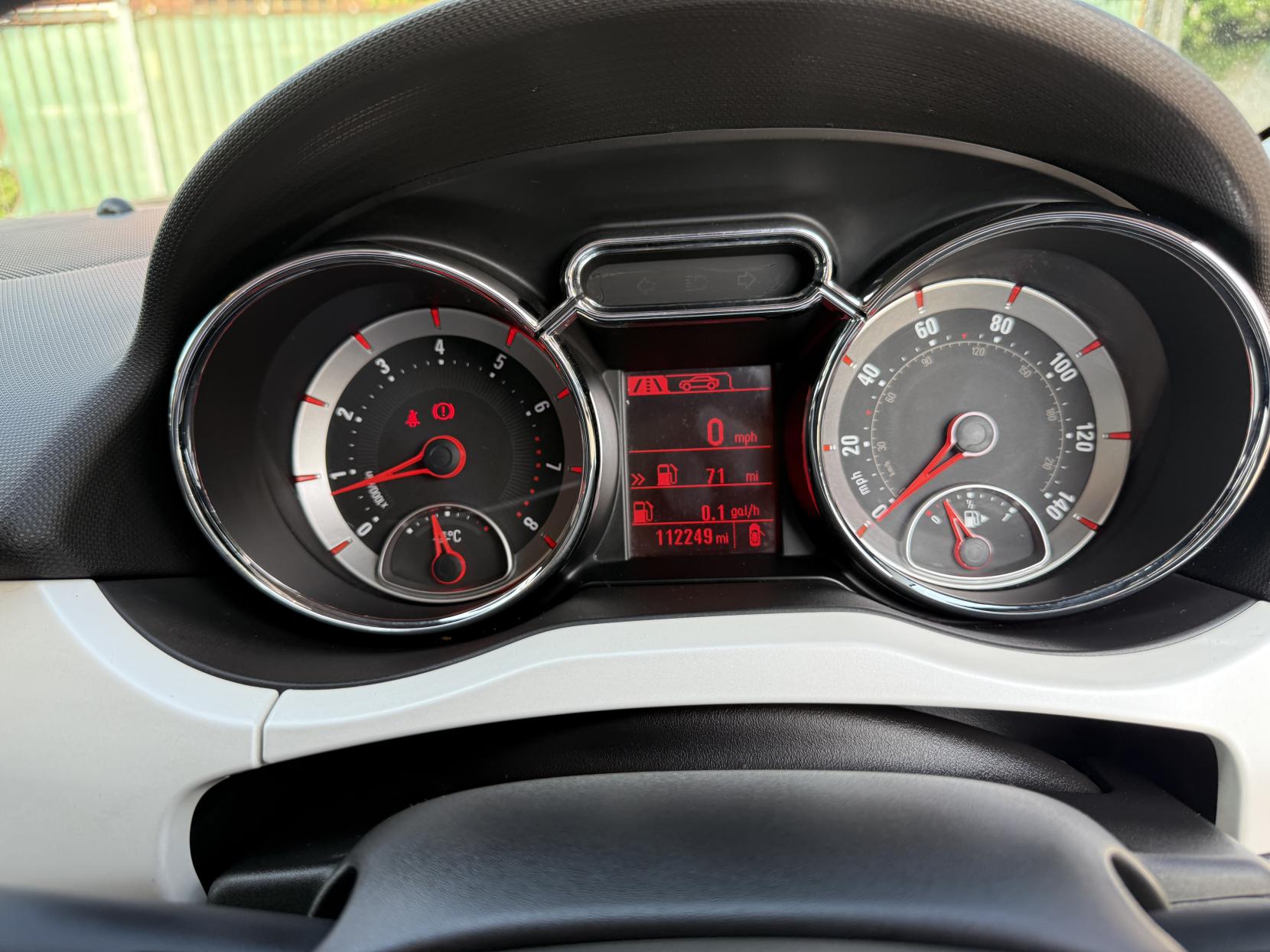 Vauxhall ADAM 1.2 16v SLAM Hatchback 3dr Petrol Manual Euro 5 (70 ps)