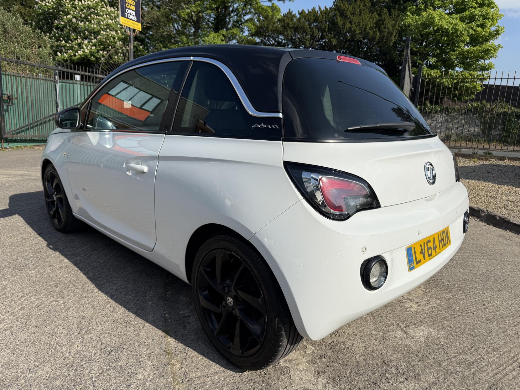 Vauxhall ADAM 1.2 16v SLAM Hatchback 3dr Petrol Manual Euro 5 (70 ps)