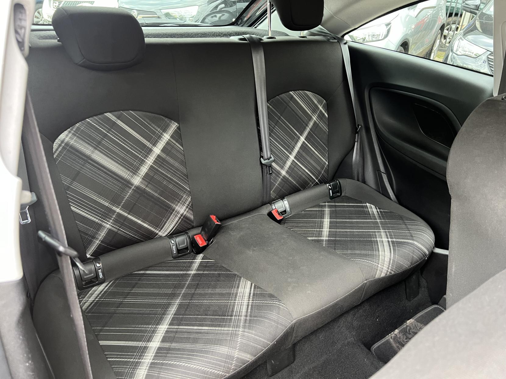 Vauxhall Corsa 1.4i ecoFLEX Limited Edition Hatchback 3dr Petrol Manual Euro 6 (90 ps)