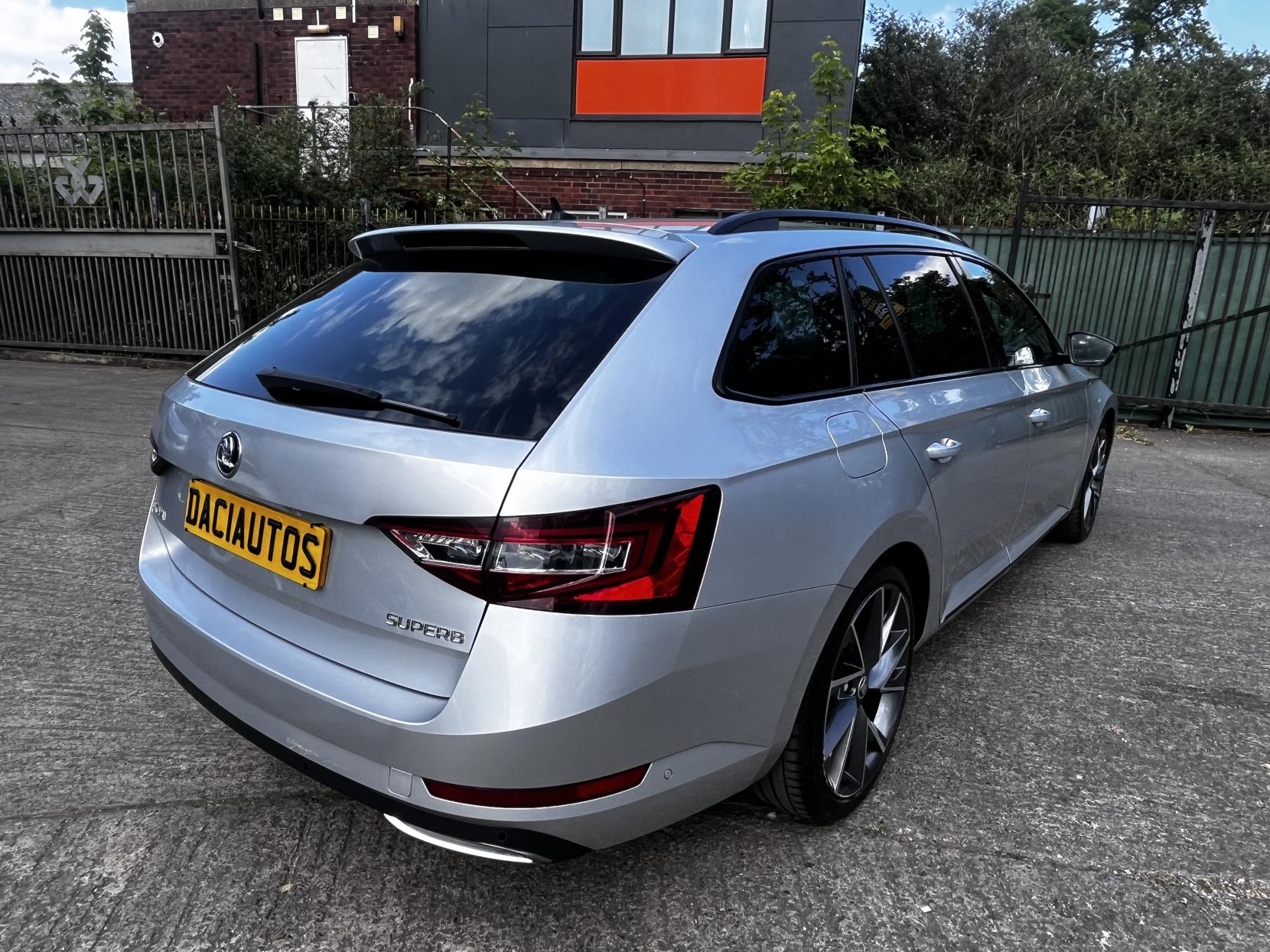 Skoda Superb 1.5 TSI ACT SportLine Estate 5dr Petrol DSG Euro 6 (s/s) (150 ps)
