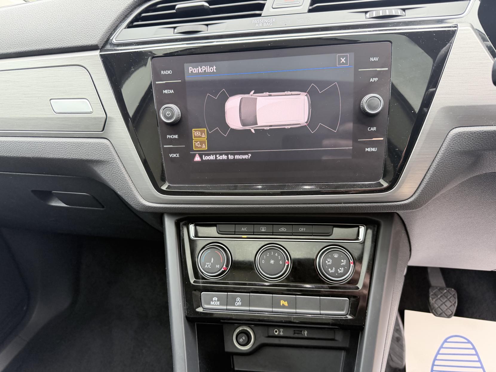 Volkswagen Touran 1.6 TDI SE Family MPV 5dr Diesel Manual Euro 6 (s/s) (115 ps)