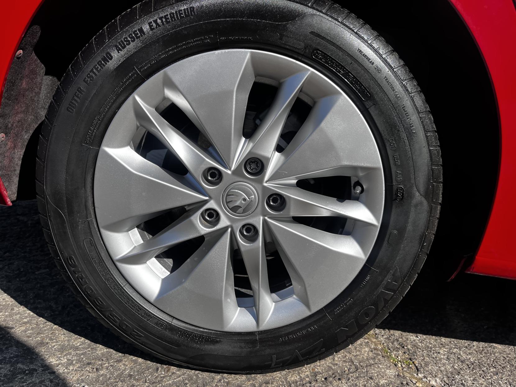 Skoda Octavia 1.5 TSI ACT SE Technology Estate 5dr Petrol Manual Euro 6 (s/s) (150 ps)