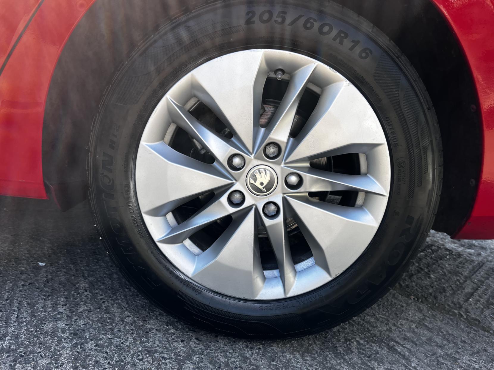 Skoda Octavia 1.5 TSI ACT SE Technology Estate 5dr Petrol Manual Euro 6 (s/s) (150 ps)